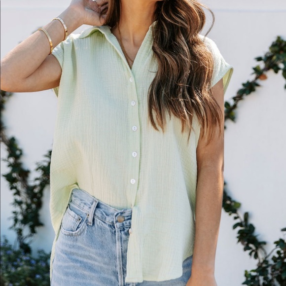 Vici Tops - VICI BUTTON DOWN TOP- Mint Green